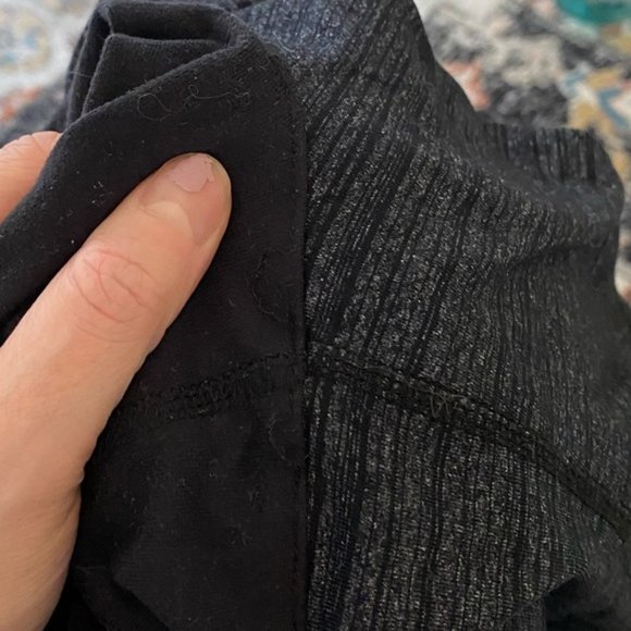 Beyond Yoga Racerback Tank Top Gray Black XS - Picture 4 of 4